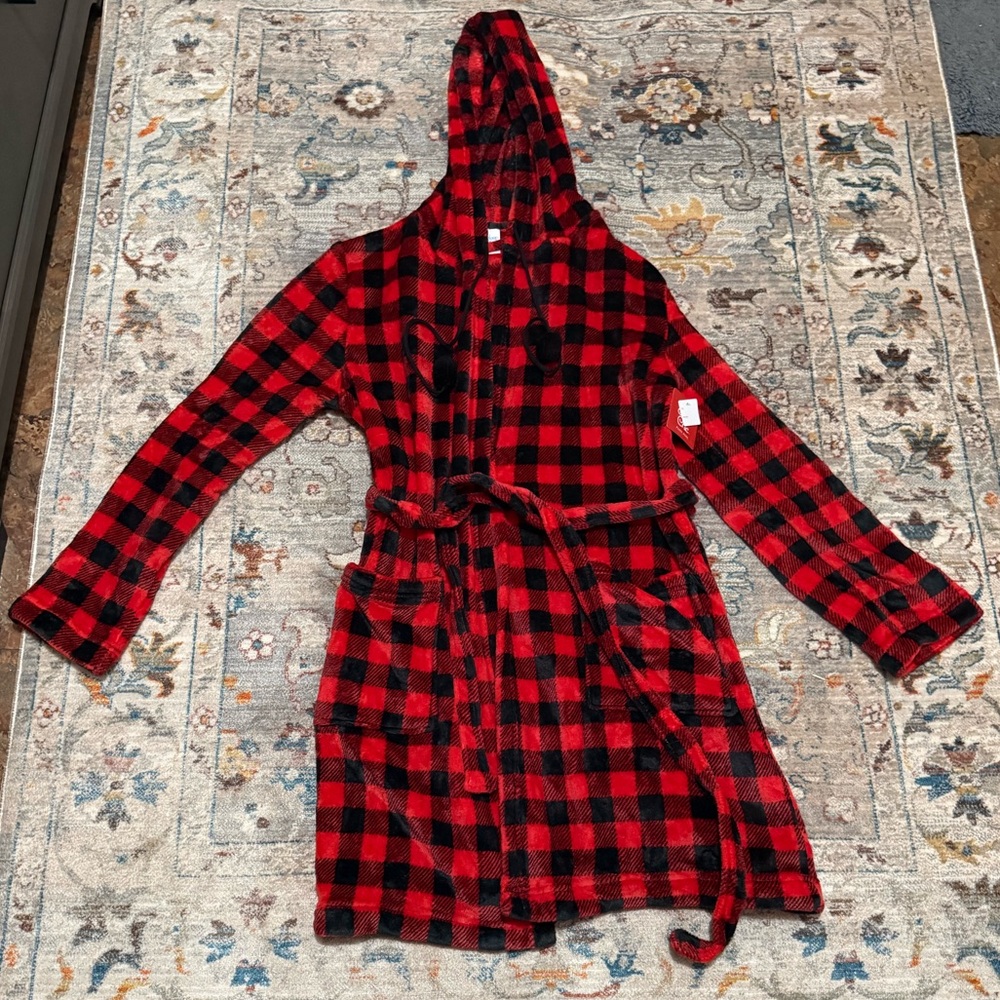 Sleep Chic Hoodie Plaid Red Black Women's Plush Robe Pockets Pom Pom Size Medium